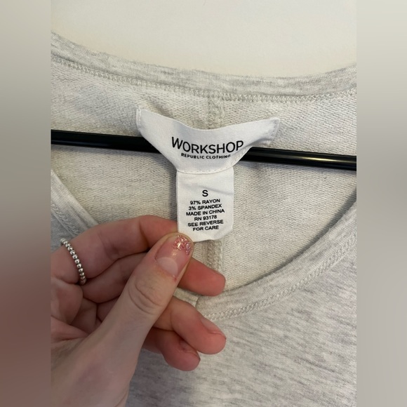 Workshop Republic Clothing Loose Layered Long Sleeve V-Neck, Size Small - Picture 3 of 5